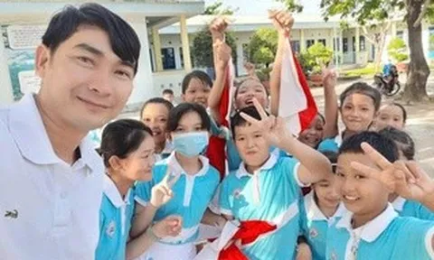 Bài dự thi cuộc thi viết "Người thầy kính yêu": Chọn lối đi để ngôi trường quê hương khởi sắc