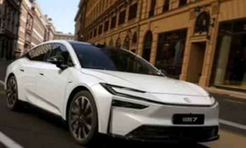 Xe điện mới của Toyota hút khách, nhận hơn 3.100 đơn ngay sau khi ra mắt