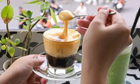 10 người vào quán gọi ly nước ngồi cả ngày: Không thể 'đuổi khách', phải làm sao?