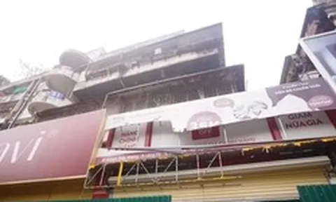 Quây tôn, xây mới chung cư cũ trên ‘đất vàng’ Hà Nội