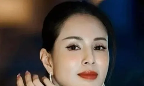 Số tiền nghệ sĩ nhận được khi bán hàng giả