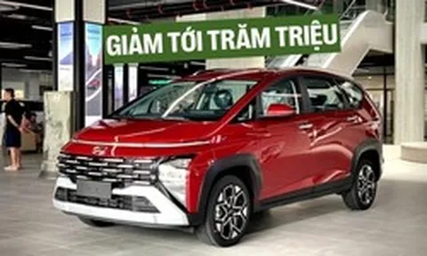 Hàng loạt MPV đua giảm giá, có mẫu ưu đãi tới cả trăm triệu, lăn bánh chỉ như giá niêm yết