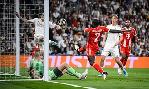 Real Madrid lún sâu trong khủng hoảng