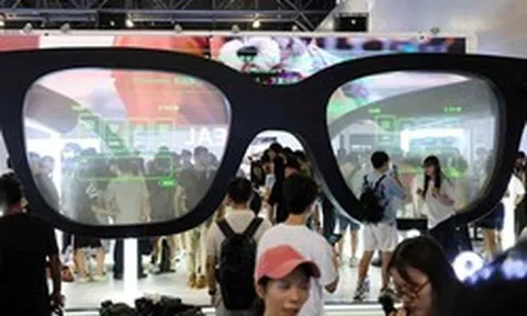 Kính AI Trung Quốc và tham vọng lật đổ đế chế Meta