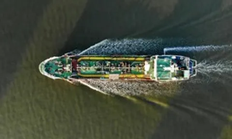 Dầu lại bật tăng 8% do Mỹ doạ phong toả các cảng của Iran sau khi đàm phán hoà bình thất bại