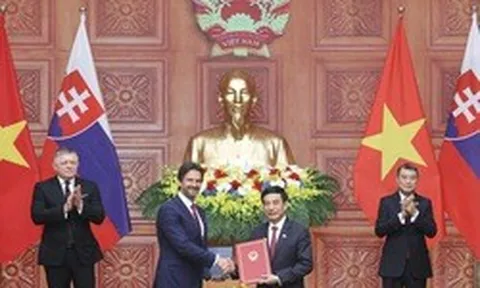 Việt Nam, Slovakia trao nhiều văn kiện hợp tác quan trọng