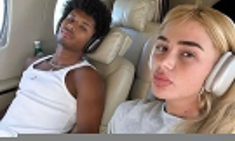 Vợ Adeyemi 'xúi' chồng rời Dortmund