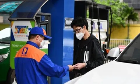 Bộ Công Thương nói rõ mức giảm giá mạnh của dầu diesel ngày 16/4