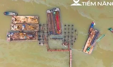 Cận cảnh 2 cây cầu trị giá 16.000 tỷ đồng, kết nối các khu đô thị hàng chục tỷ USD, chiếm 50% nguồn cung căn hộ Hà Nội