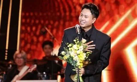 Nhạc sĩ Dương Cầm bất ngờ khi đoạt giải Cống hiến, hé lộ bước ngoặt sự nghiệp
