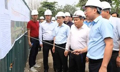 Chưa đầy 1 năm nữa, siêu cầu vượt sông Hồng gần 15.500 tỷ đồng do liên danh Vingroup của tỷ phú Phạm Nhật Vượng xây dựng sẽ đưa vào khai thác