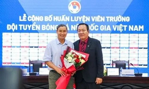 Áp lực lớn cho tân HLV tuyển nữ Việt Nam