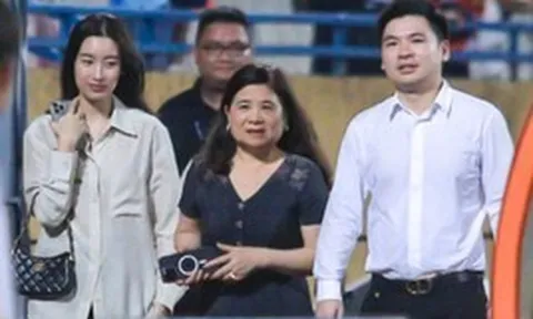 Động thái lạ của Đỗ Mỹ Linh trong sinh nhật mẹ chồng