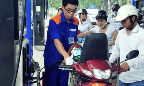 Bộ Công Thương nêu lý do giá xăng dầu giảm, dầu diesel đã hạ gần 17.000 đồng/lít từ đỉnh