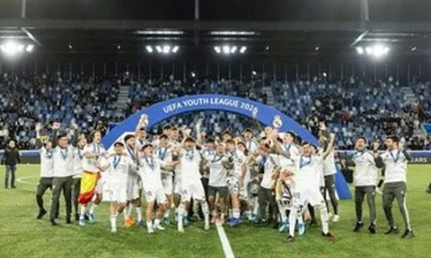 Đội trẻ Real Madrid vớt vát chút uy danh cho các đàn anh