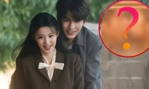 Không thể chấp nhận cảnh hôn mất thẩm mỹ của Trương Lăng Hách và Vương Sở Nhiên