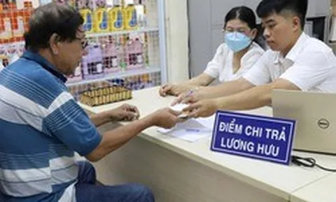 Bộ Nội vụ đề xuất tăng 8% lương hưu từ 1-7