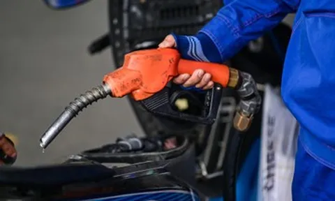 Giá xăng dầu hôm nay 26/4: Dầu thế giới tăng mạnh, dầu diesel có tuần giảm sâu