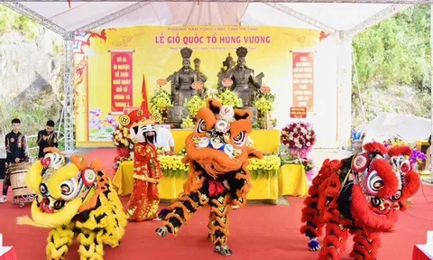 Trang trọng lễ giỗ Quốc Tổ Hùng Vương ở Hà Tĩnh