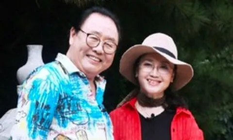 "Trư Bát Giới" Mã Đức Hoa: Viết 300 thư tay, tặng vợ nhẫn kim cương ở sân bay