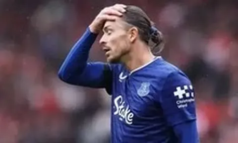 Hình ảnh gây sốc của Jack Grealish