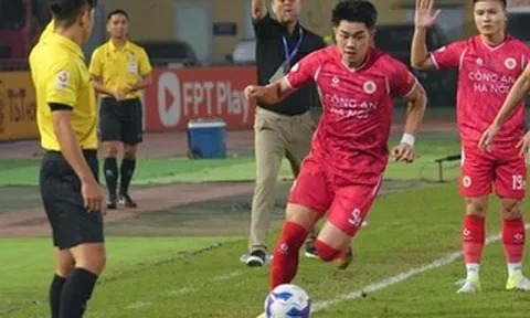 Đình Bắc toả sáng với cú hat-trick ở vòng 20 V-League
