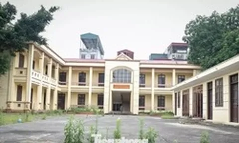 Cảnh hàng loạt trụ sở dôi dư bỏ trống sau sáp nhập ở Ninh Bình