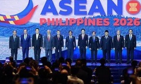 Thủ tướng Lê Minh Hưng bắt đầu các hoạt động tại Hội nghị Cấp cao ASEAN 48