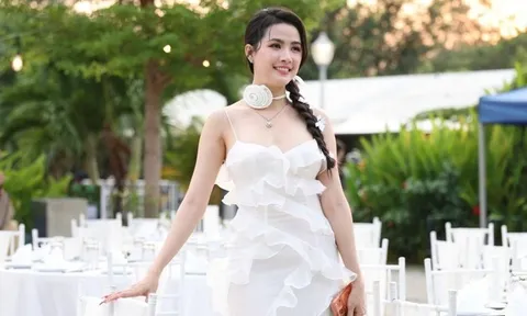 Sắc vóc "vạn người mê" của Hoa hậu Phan Thị Mơ, tuổi 36 vẫn độc thân