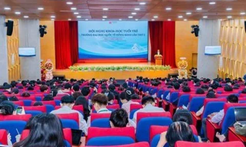 Đưa dữ liệu bệnh viện và AI vào giảng đường