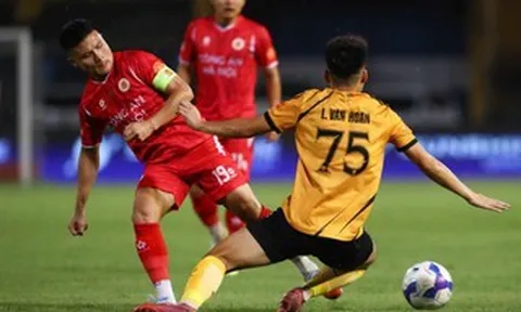 V-League 2025-2026: "Mưa bàn thắng" ở vòng 23, khán giả tiếp tục phủ kín khán đài