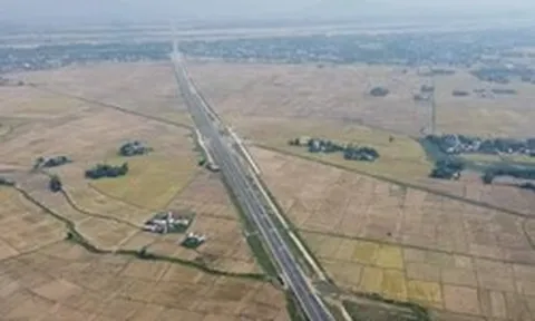 Tận thấy hai tuyến cao tốc Bắc - Nam qua Đắk Lắk vừa thông xe