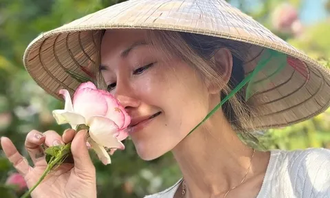 "Út Ráng" Kim Hiền khoe tình yêu đặc biệt sau nhiều thăng trầm