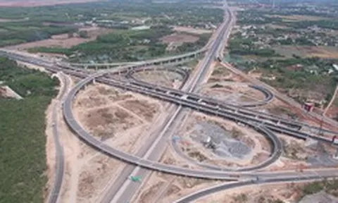 Từ 24-5, mở nút giao Long Thành kết nối với đường cao tốc Biên Hoà-Vũng Tàu, tài xế cần lưu ý