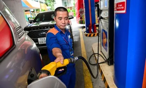 Giá xăng dầu hôm nay 24/5: Dầu thế giới giảm mạnh, trong nước giá bao nhiêu?