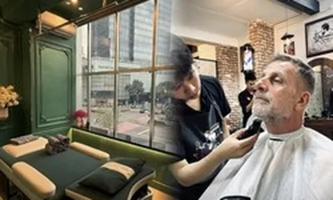 Khách Tây "nghiện" đi cắt tóc ở Việt Nam, định vào 15 phút nhưng 2 tiếng sau mới chịu ra