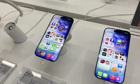 iPhone Air giảm tới 10 triệu đồng, thấp nhất từ khi mở bán