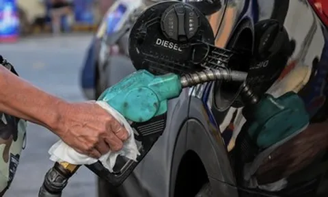 Giá xăng dầu hôm nay 27/5: Thế giới biến động, trong nước mai có giá mới