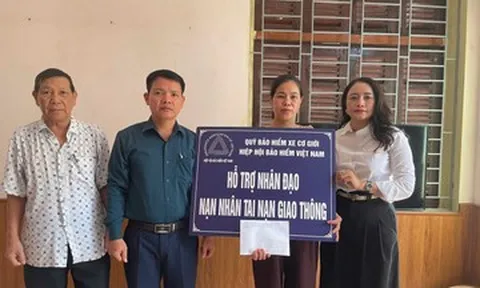 Hỗ trợ 45 triệu đồng cho gia đình nạn nhân tai nạn giao thông tại Hà Nội