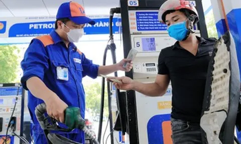 Giá xăng dầu hôm nay 28/5: Thế giới giảm sâu, trong nước chiều nay điều chỉnh
