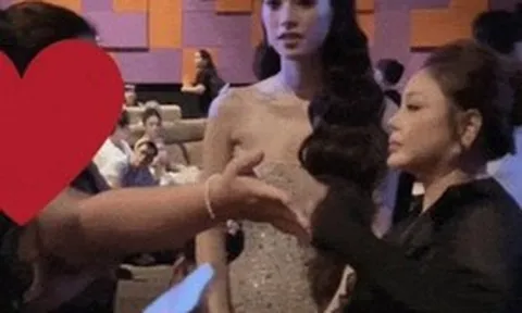 Nữ nghệ sĩ U60 là "bà hoàng phim trăm tỷ" bị 1 nhân viên mời ra khỏi rạp: "Tôi cảm thấy rất buồn"