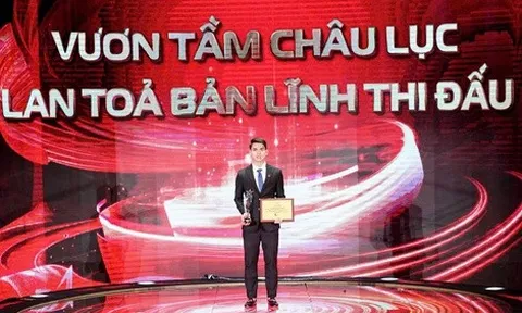 Khuất Văn Khang lọt top 10 gương mặt xuất sắc nhất Viettel toàn cầu