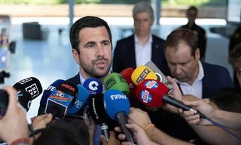 Chủ tịch của Real Madrid lần đầu có đối thủ