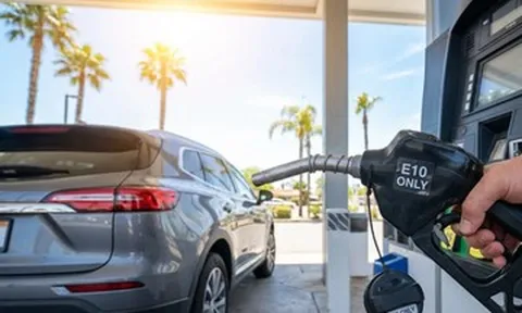 Mỹ phá vỡ ‘bức tường pha trộn’ xăng E10, tiến thẳng lên E15