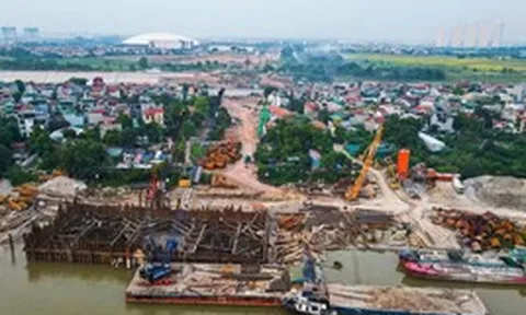 Tăng tốc thi công siêu cầu Tứ Liên gần 20.000 tỷ, hoàn thành hàng trăm cọc móng sau hơn 1 năm khởi công