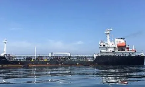 Né eo biển Hormuz, láng giềng Việt Nam gấp rút tìm 'cứu tinh' dầu thô ở châu Phi
