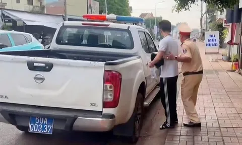 5km nghẹt thở đưa thí sinh kịp giờ thi tốt nghiệp của CSGT