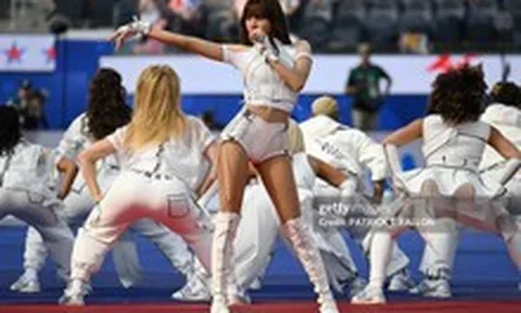 Khai mạc World Cup 2026 tại Mỹ: Lisa (BLACKPINK) đổ bộ biến Los Angeles thành đại nhạc hội toàn cầu
