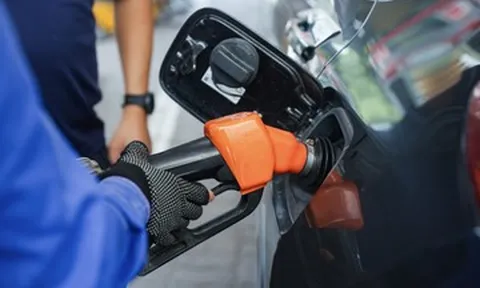 Giá xăng dầu hôm nay 15/6: Dầu thế giới giảm mạnh, trong nước ở mức thấp