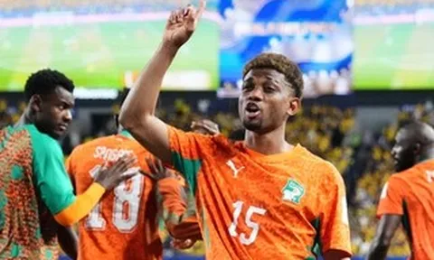 Sao Man United tỏa sáng từ ghế dự bị, Bờ Biển Ngà lần đầu thắng đại diện Nam Mỹ